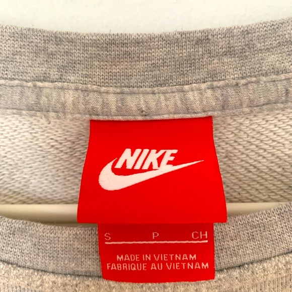 Sweater - Picture 2 of 4